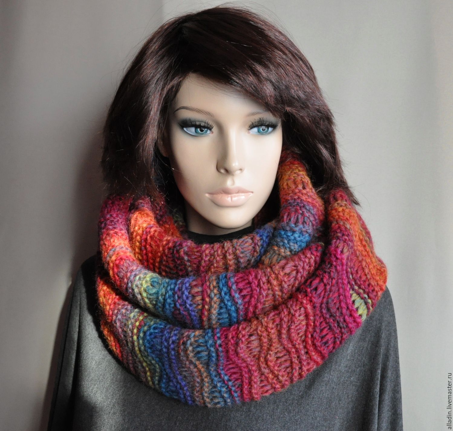 Объемный шарф. Снуд Umbro Snood. Снуд Fishbone Snood. Снуд Susan Ashcroft. Снуд Eve Infinity Scarf.