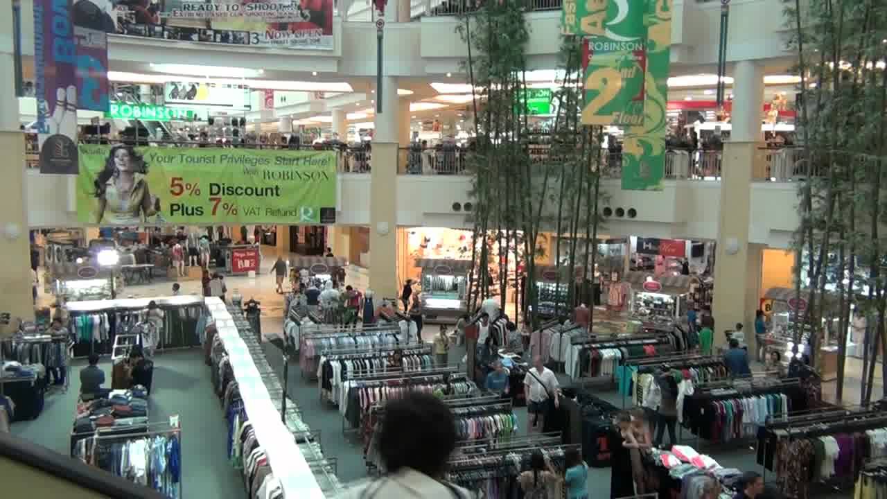 Центр пхукета. Торговые центры в Тайланде Пхукет. Супермаркеты Пхукета. Robinson Тайланд торговый центр. Торговый центр на Пхукете Kata.