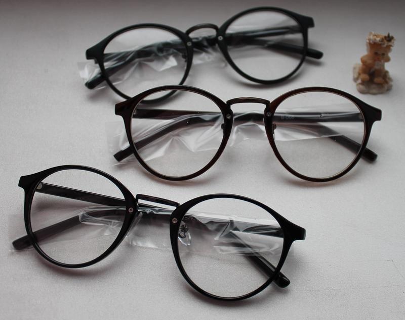 Имиджевые очки looktrue. Оправа Rodenstock r3283 c для спортивных очков с диоптриями. Круглые очки для зрения. Очки с металлической оправой. Черные круглые очки для зрения.