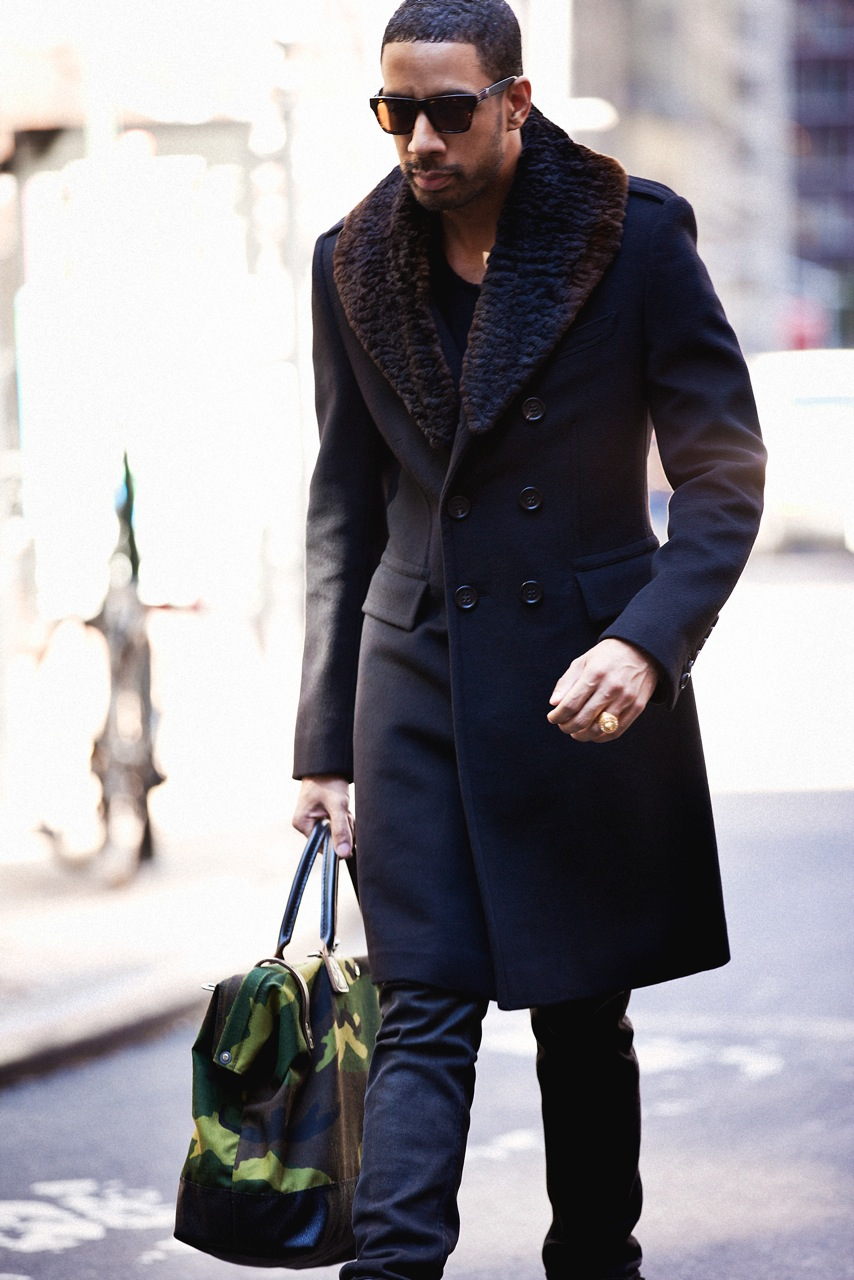 Зеленое мужское пальто. Мужское пальто слим фит. Пальто мужское Formenti 2020. Стильное мужское пальто. Черное пальто мужское.
